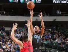 关于法甲倒计时，达拉斯独行侠今晨官宣签约，细节引发关注，赛场秩序良好，轮换策略成焦点的信息-九游会网址